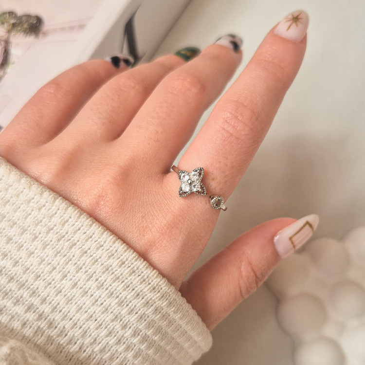 خرید انگشتر ستاره جواهری از لیمو اکسسوری