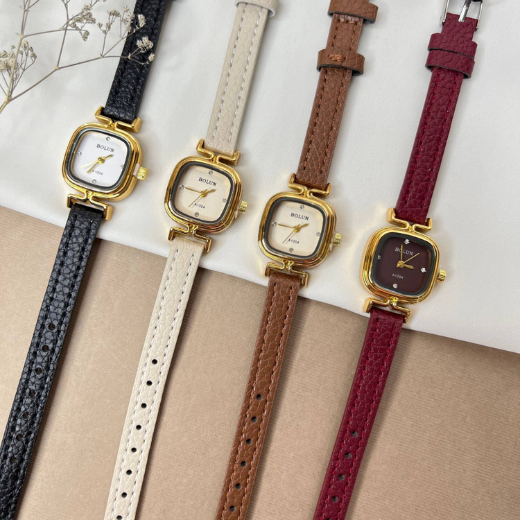 خرید ساعت چرمی مینیمال از لیمو اکسسوری