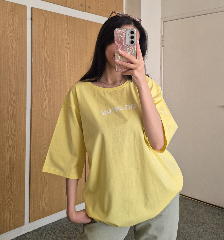تیشرت باکسی never look back زرد