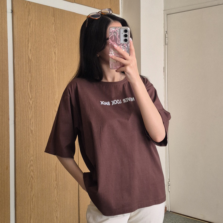 تیشرت باکسی never look back قهوه ای